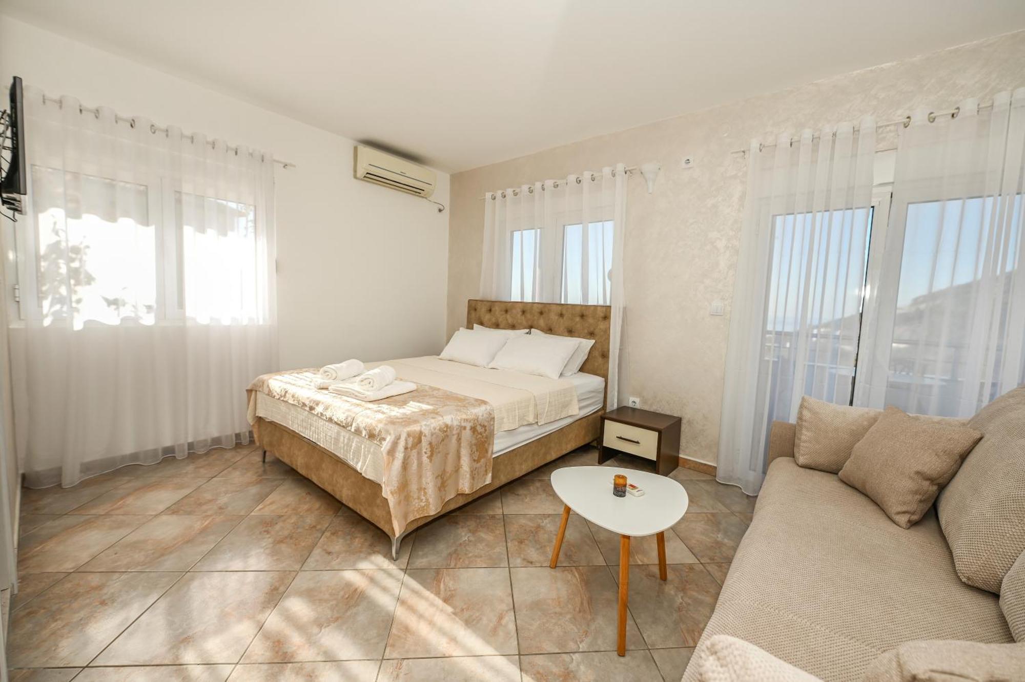 Villa Lux Rajovic 부드바 외부 사진