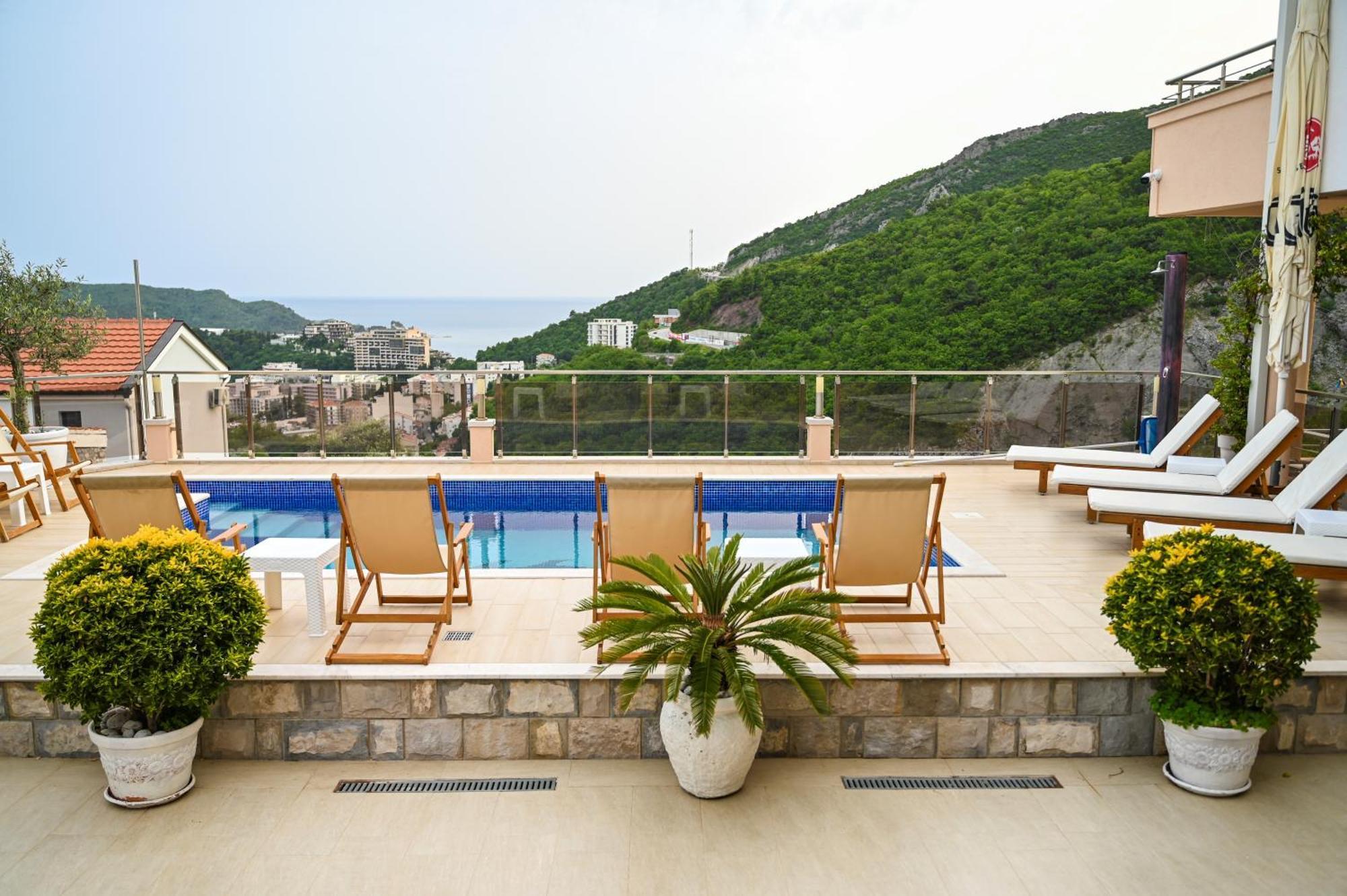 Villa Lux Rajovic 부드바 외부 사진